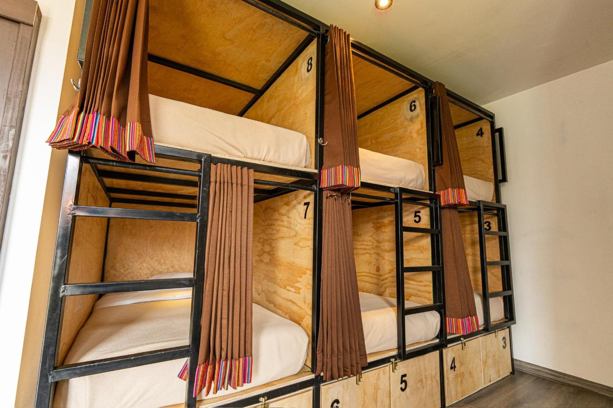 Black Llama Hostel Cusco Bilik gambar
