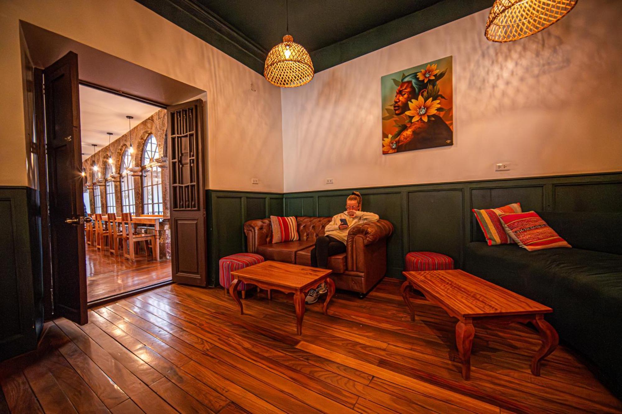 Black Llama Hostel Cusco Luaran gambar